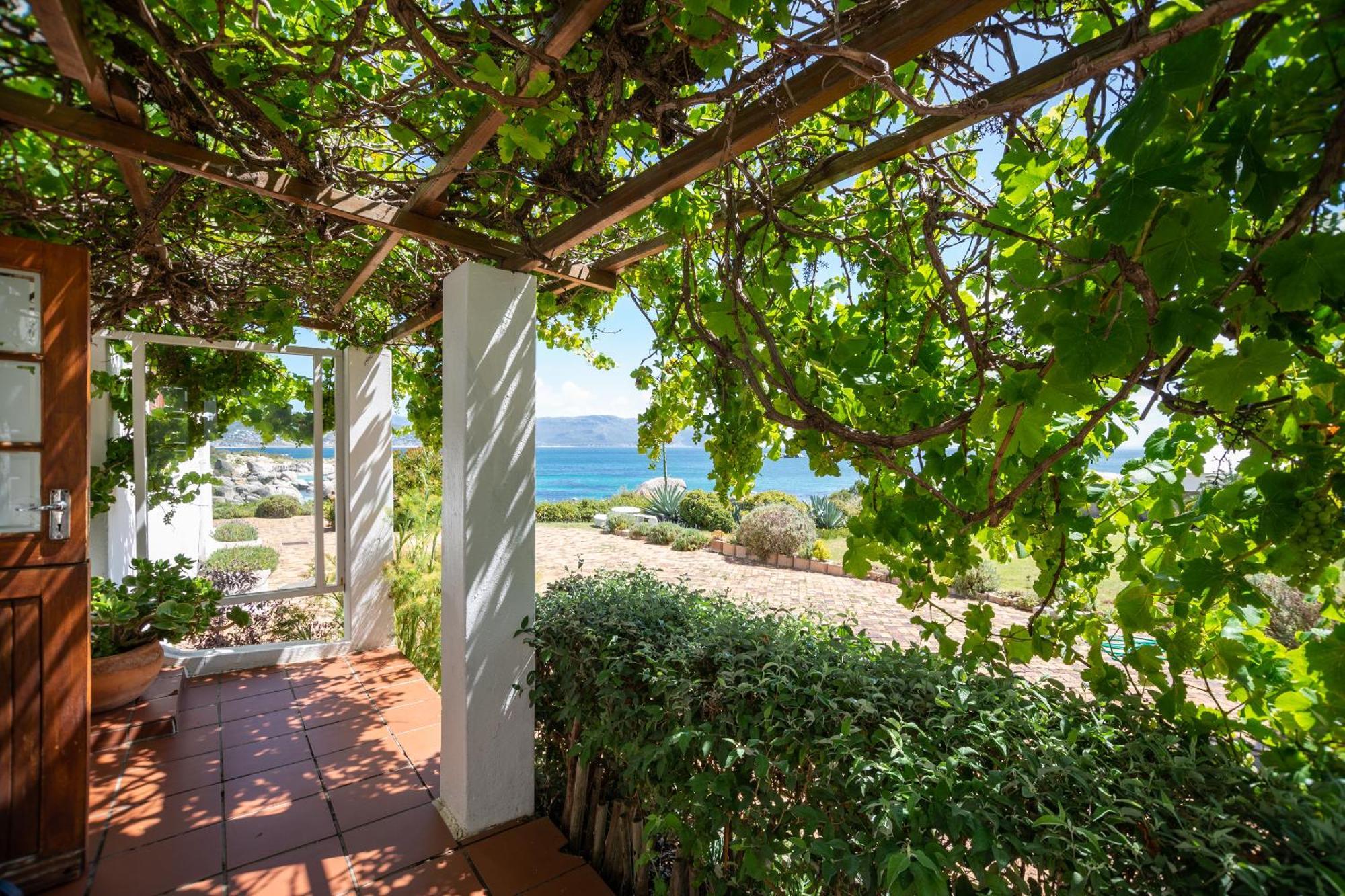 Bosky Dell On Boulders Beach Simon's Town Exterior photo